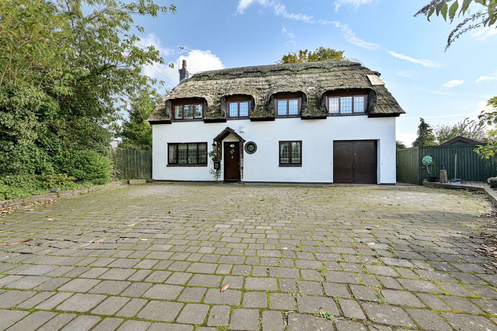 Property photo 1 of 21