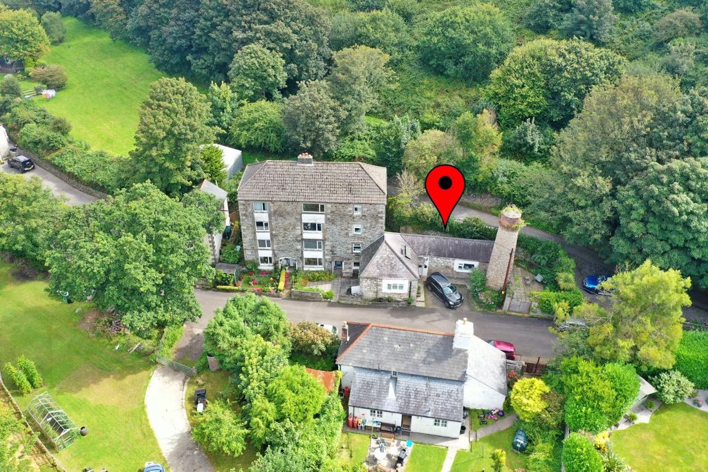 Property photo 1 of 17 Drone Photograph