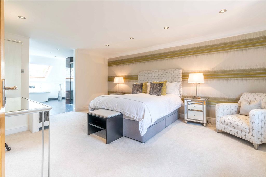 Additional image 15 of 5 bed detached house for saleHigh Road, Loughton, Essex IG10