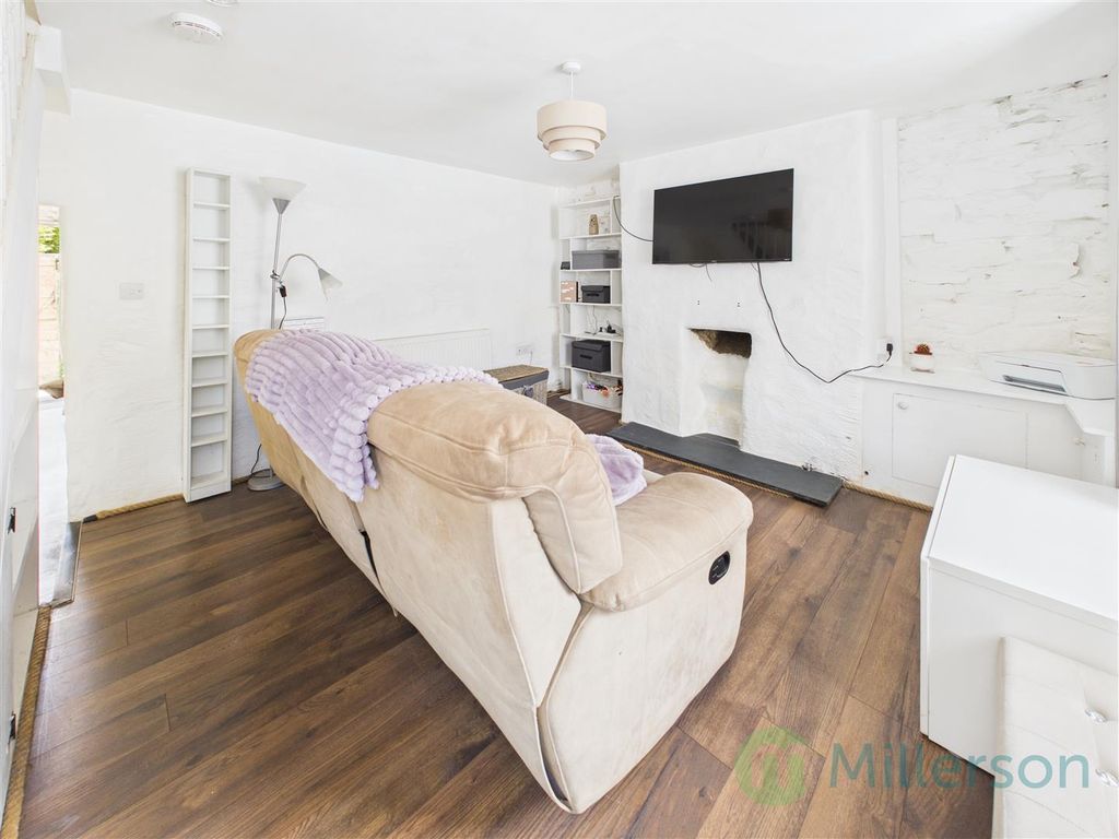 Property photo 2 of 14 Cam05092G0-Pr0081-Still001.Jpg