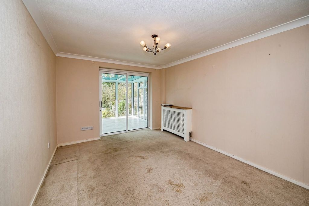 Property photo 3 of 24