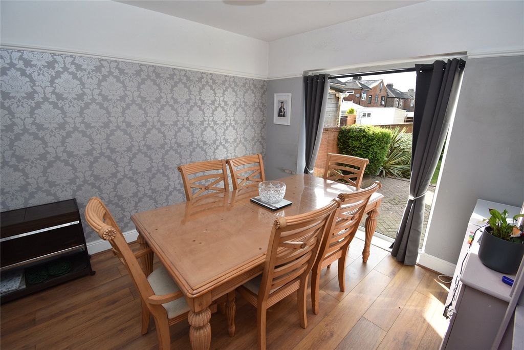 Property photo 3 of 10 Picture No. 04