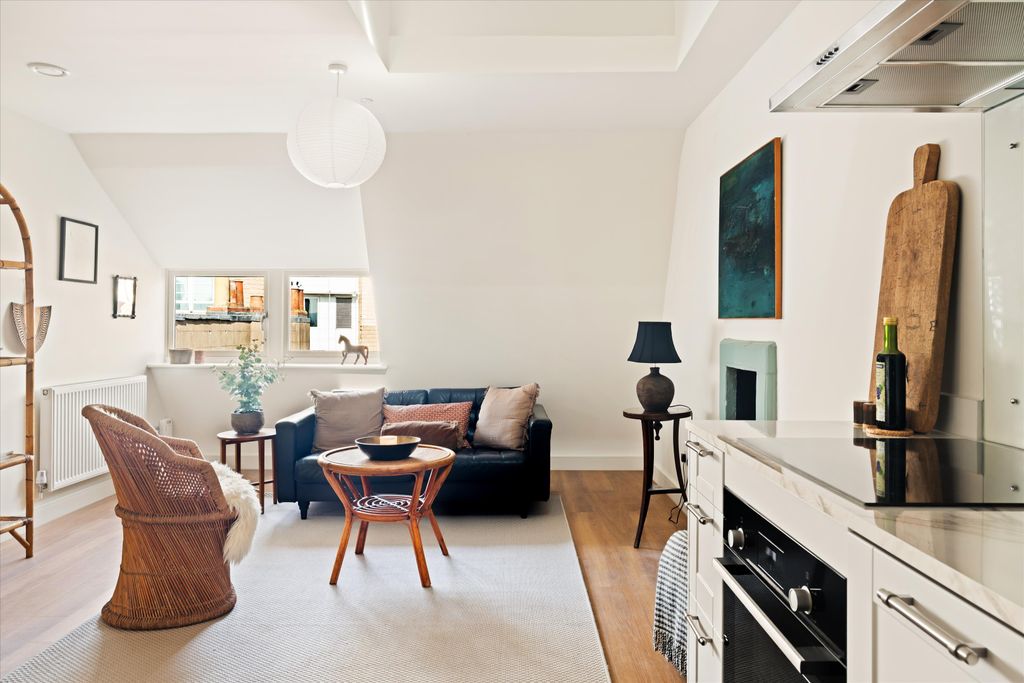 Property photo 3 of 13 Image