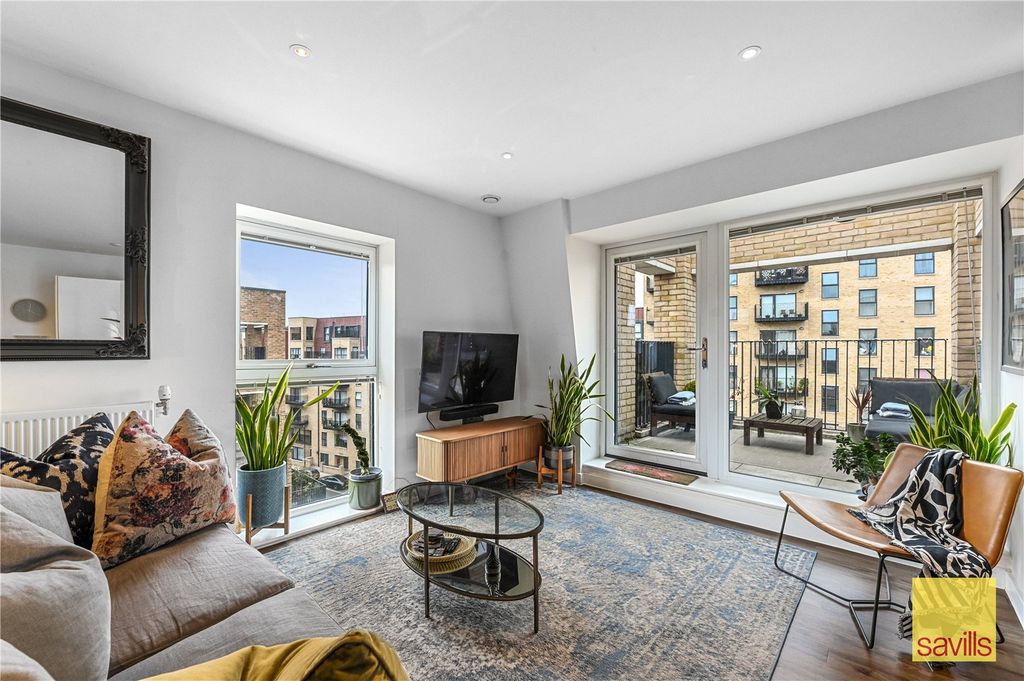 Property photo 1 of 18 Reception Room