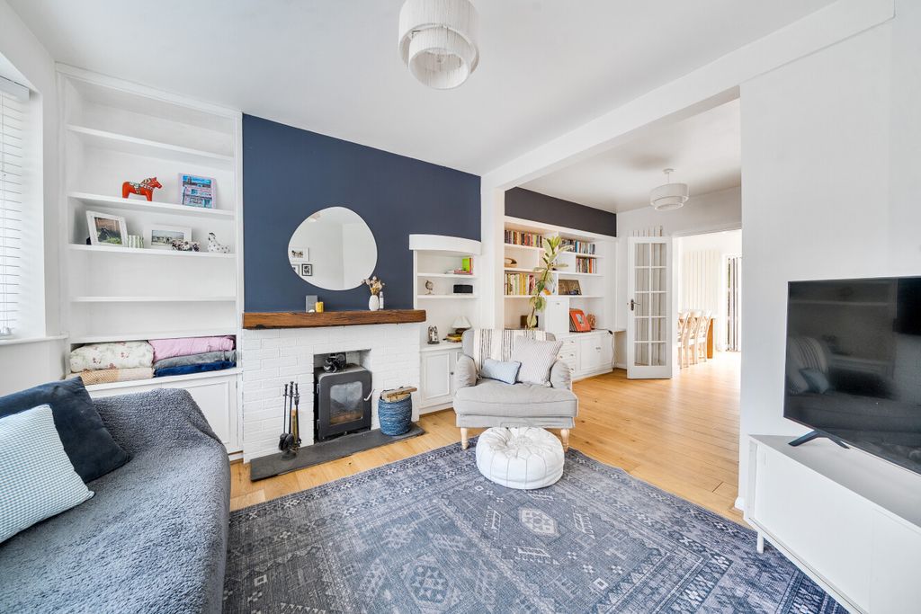 Property photo 3 of 20 1522717-11-6Acca4...