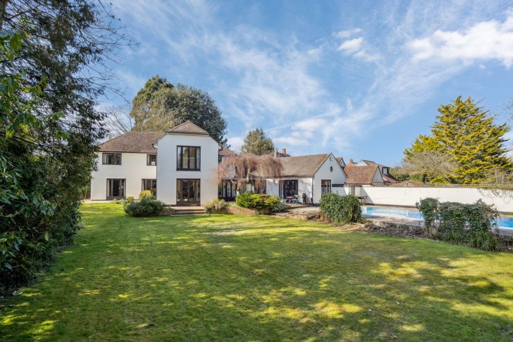 Property photo 1 of 16