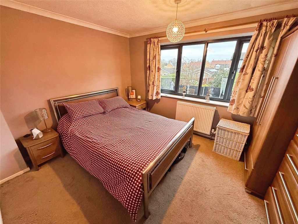 Property photo 2 of 21 Bedroom 1