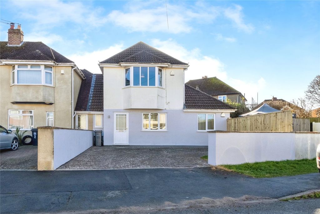 Property photo 2 of 14 Picture No. 28