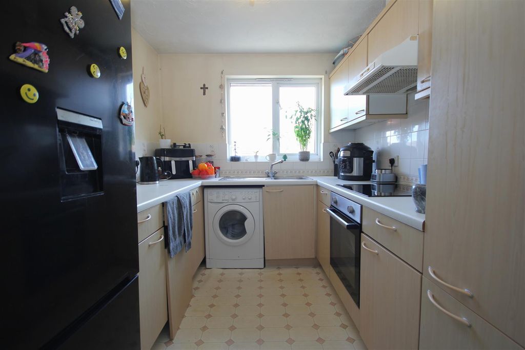 Property photo 3 of 6 Img_2702.Jpg