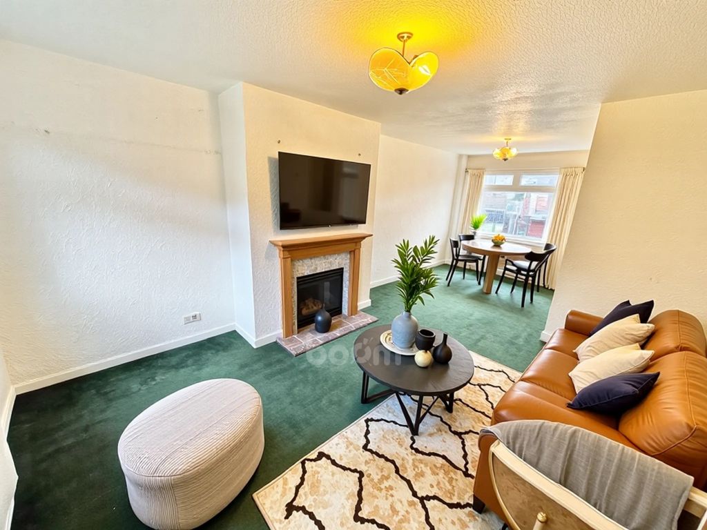 Property photo 2 of 23 Lounge