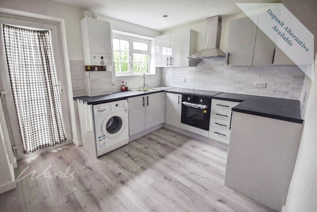 Property photo 2 of 7 Wheatcroft Kitchen
