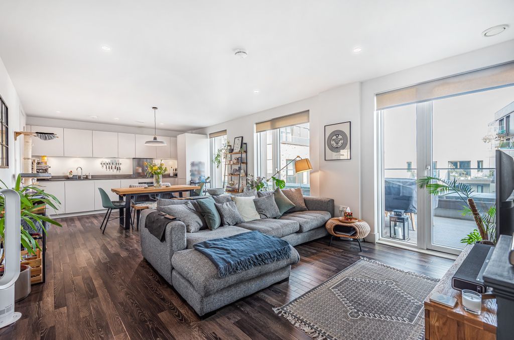 Property photo 1 of 20 Photo 0