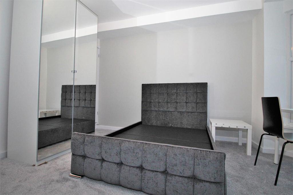 Property photo 3 of 7 Img_5057.Jpg