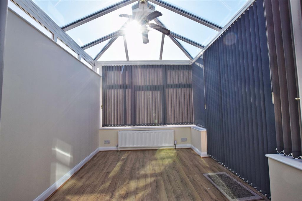 Property photo 2 of 8 6.Jpg
