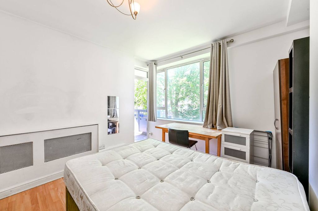 Property photo 3 of 8
