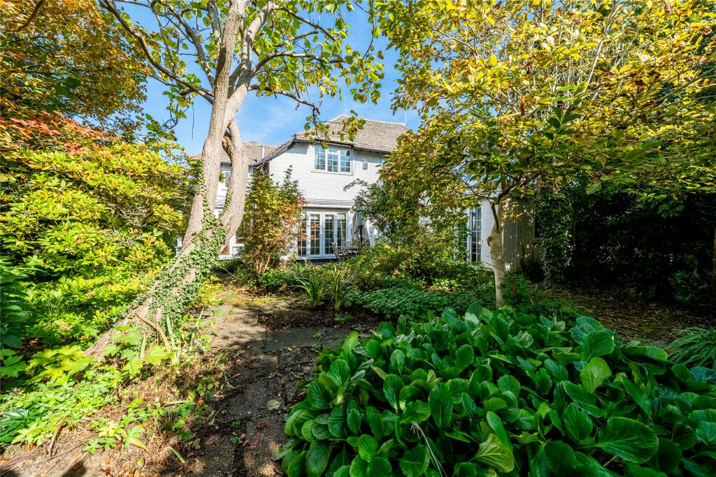 Property photo 2 of 23 Picture No. 47