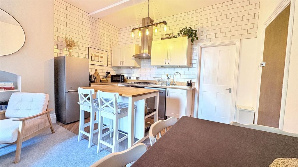 Property photo 3 of 21 Open Plan Living/Kitchen
