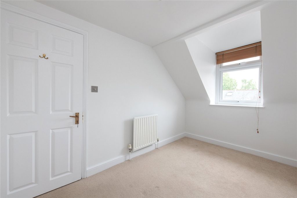 Property photo 3 of 10 Picture No. 02
