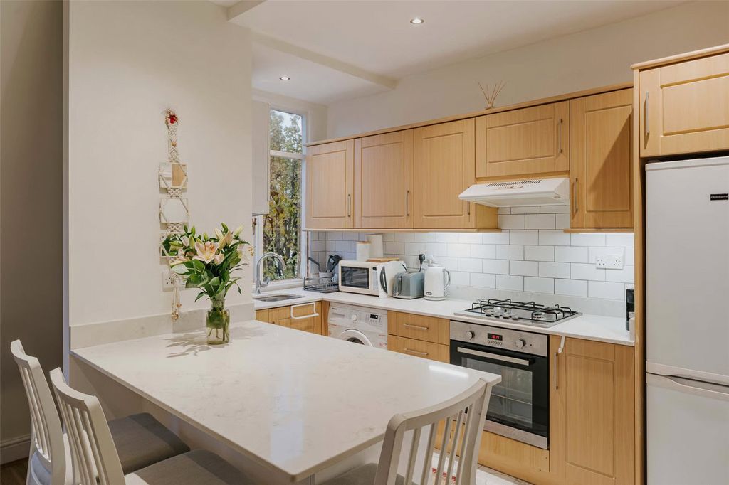 Property photo 1 of 13 Picture No. 04