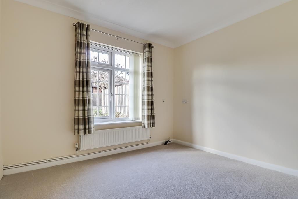 Property photo 2 of 21 Lounge