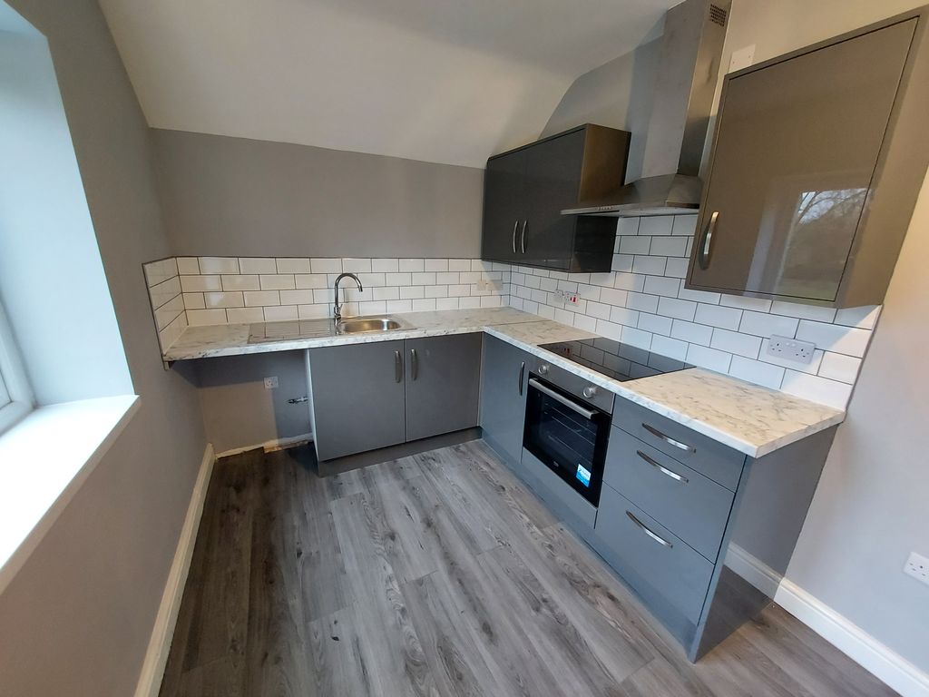 Property photo 1 of 4 Kitchen