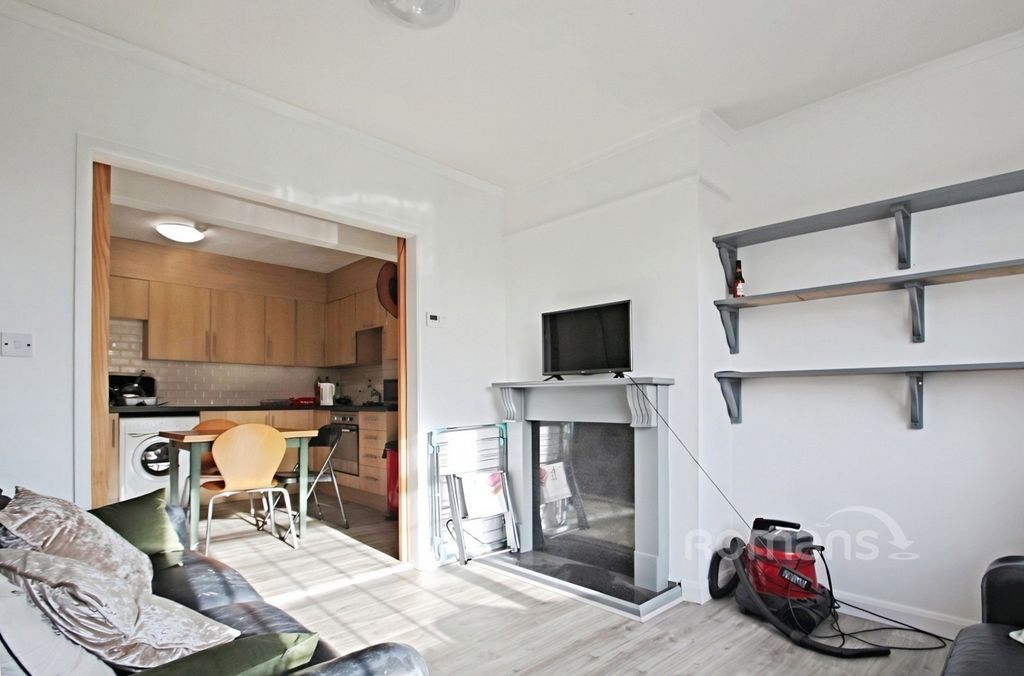 Property photo 2 of 13 Pbox-Img.Png