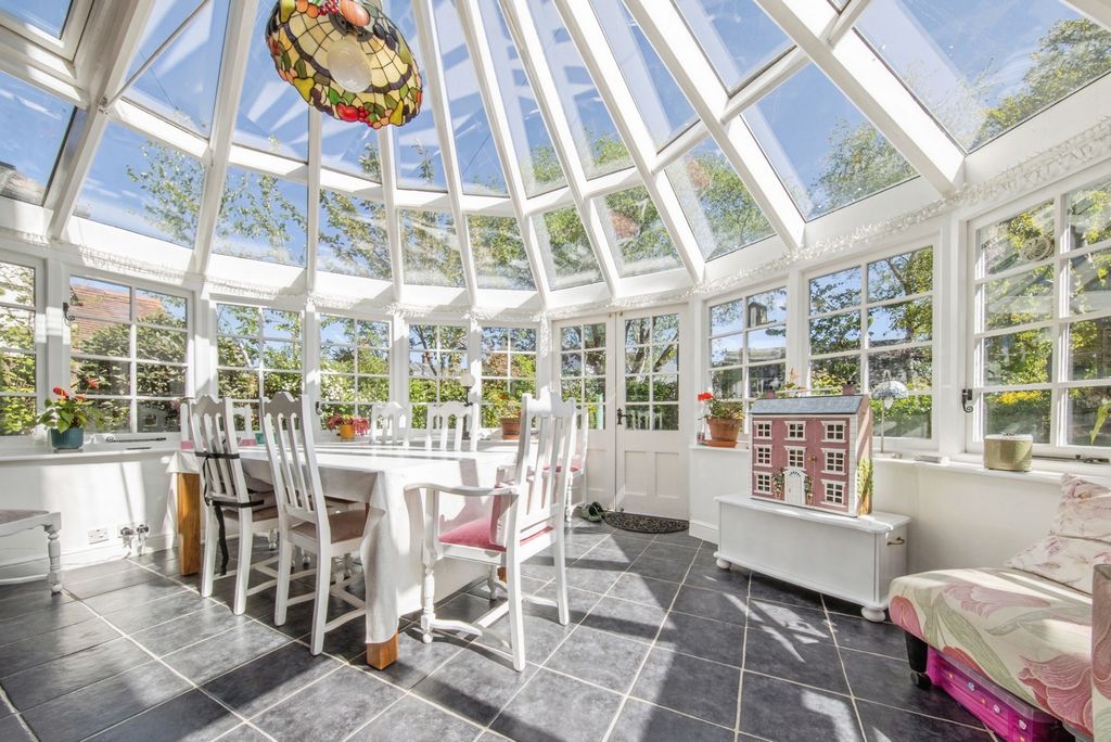 Property photo 2 of 34 Pbox-Img.Jpg