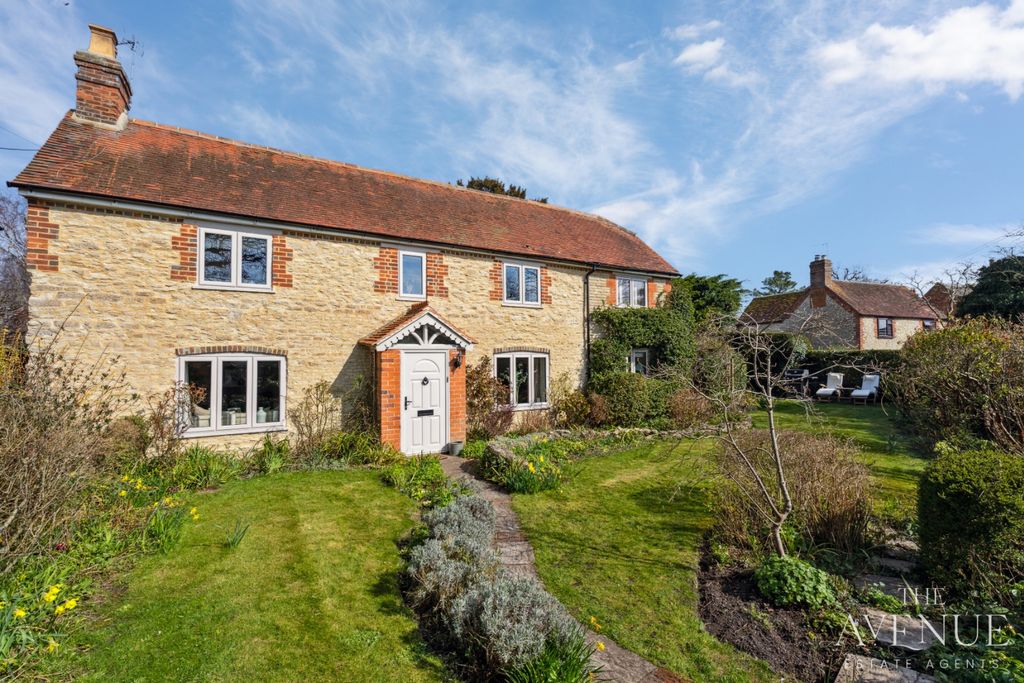 Property photo 1 of 16 3982354