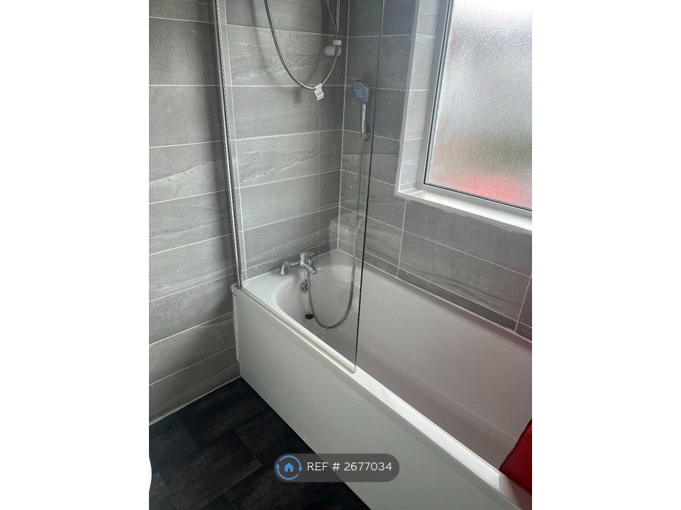 Property photo 3 of 27