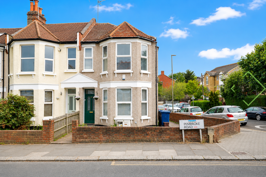 Property photo 2 of 9 Pembroke Road N10 - Front