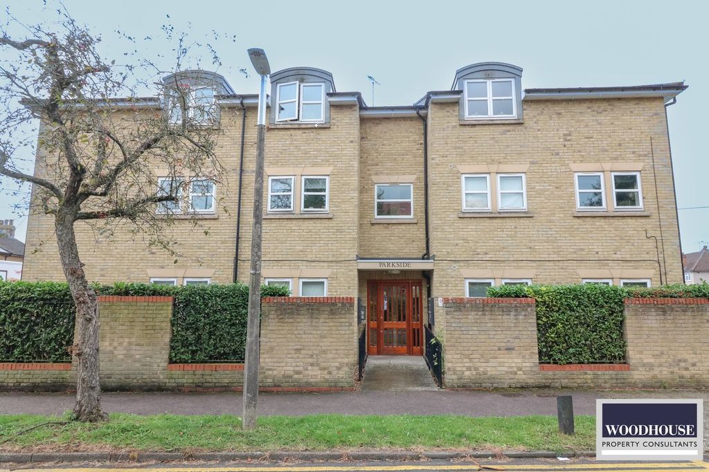 Property photo 1 of 12