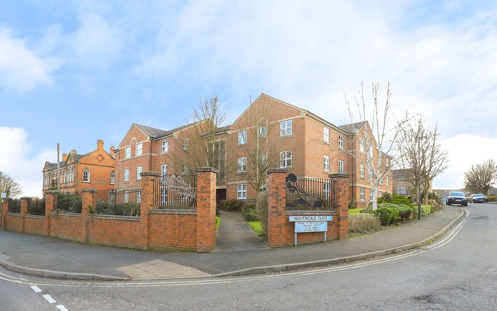 Property photo 1 of 16