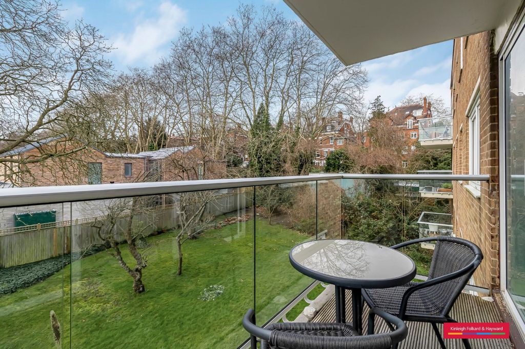 Property photo 3 of 13 Picture No. 10