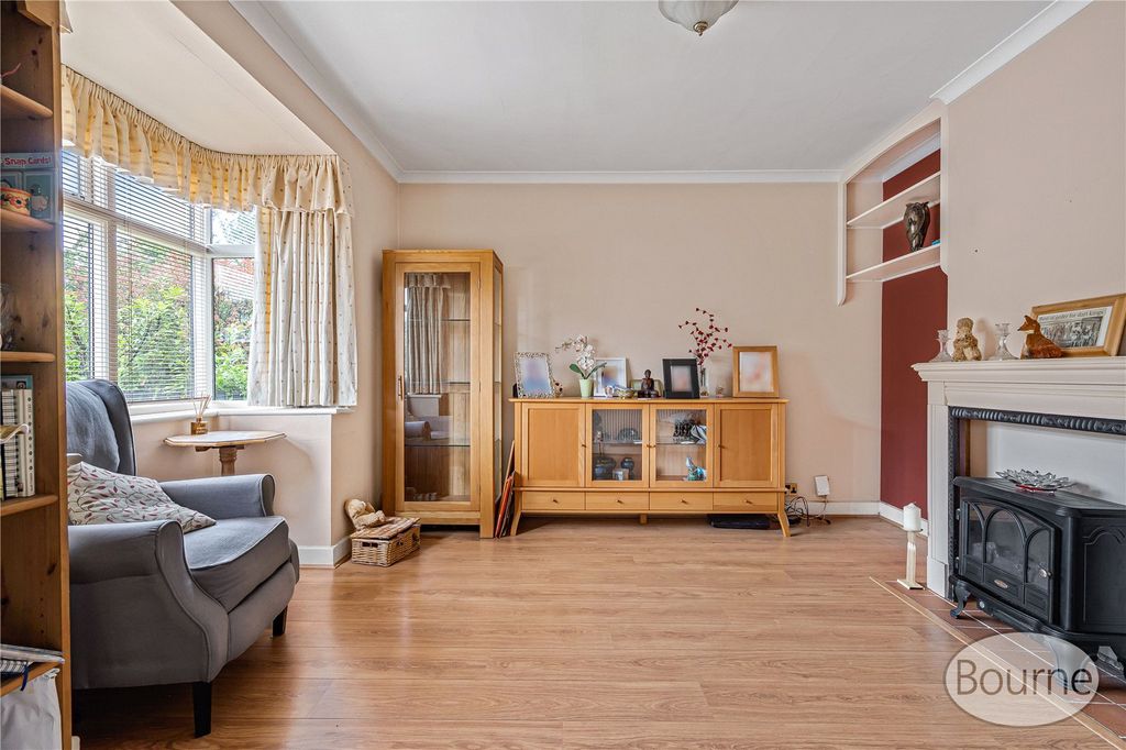 Property photo 3 of 23 Picture No. 13