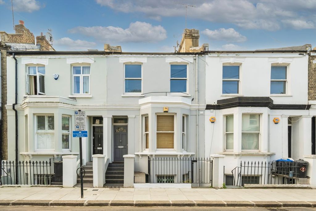 Property photo 1 of 8