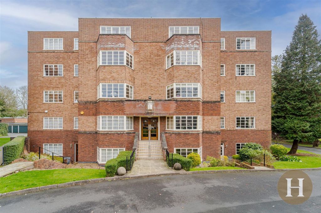 Property photo 1 of 23