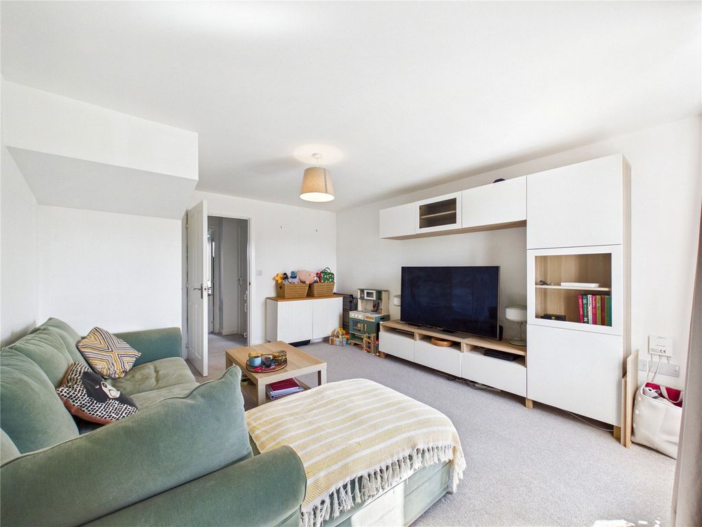 Property photo 3 of 15 Picture No. 01