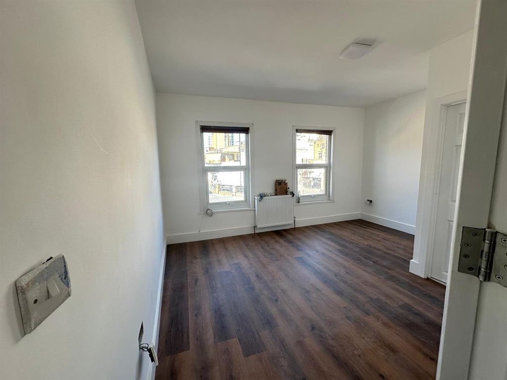 Property photo 3 of 8 Img-20250909-Wa0014.Jpg