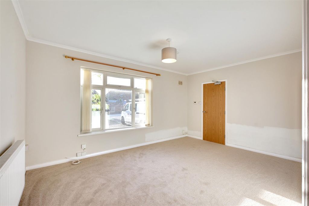 Property photo 2 of 15 Lounge_2.Jpeg