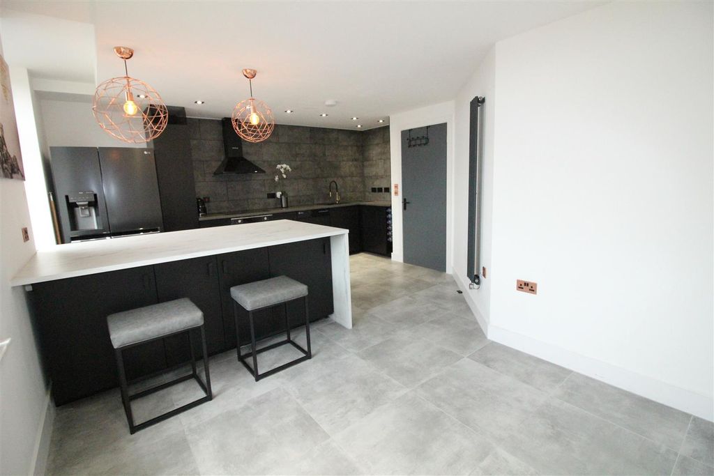 Property photo 3 of 11 Img_6962.Jpg