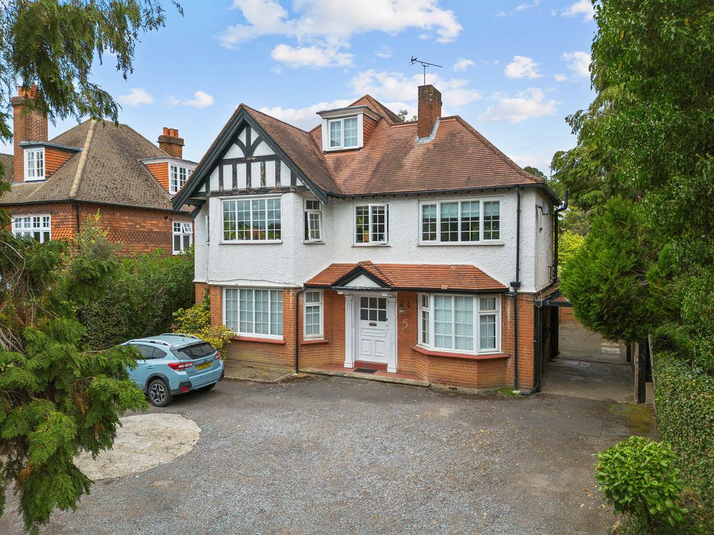 Property photo 1 of 5