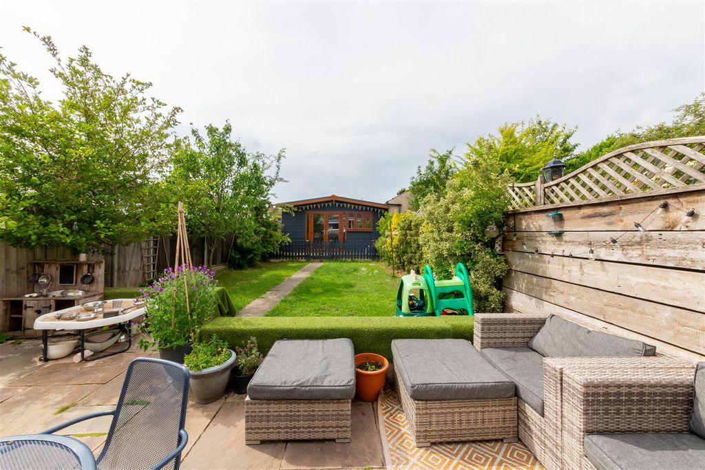 Property photo 3 of 16 Ks2B8394-Hdr.Jpg