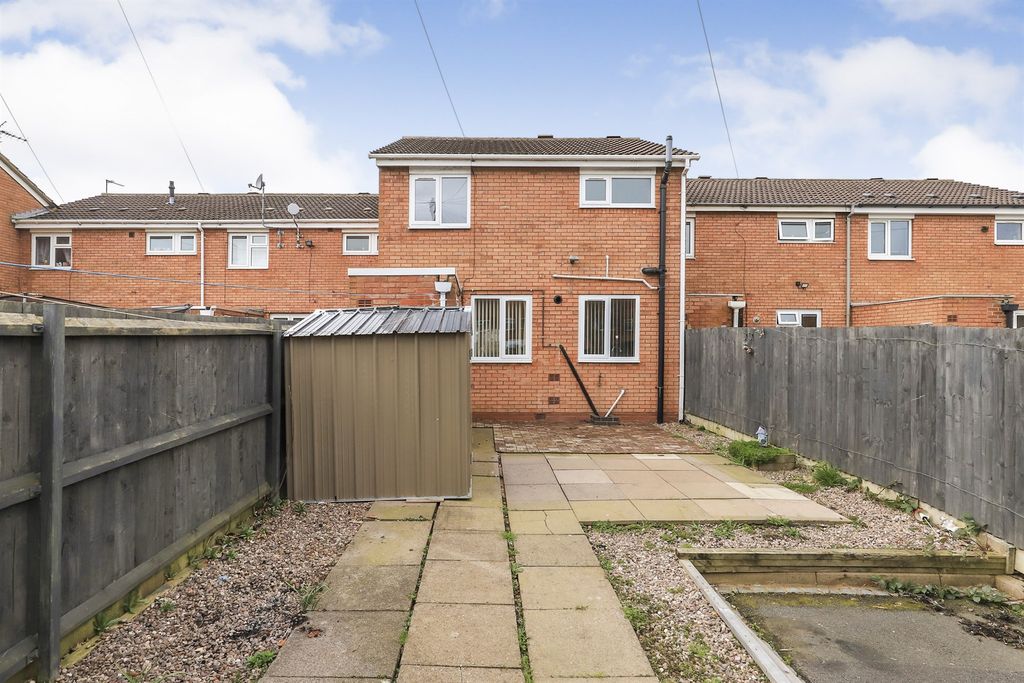 Property photo 2 of 16