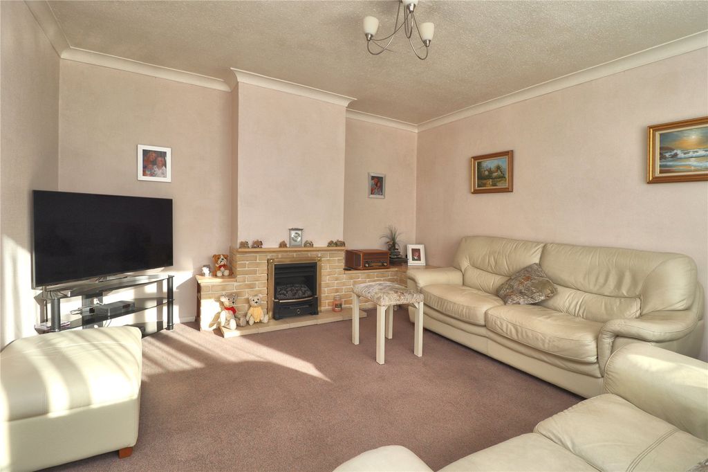 Property photo 3 of 12 Picture No. 01