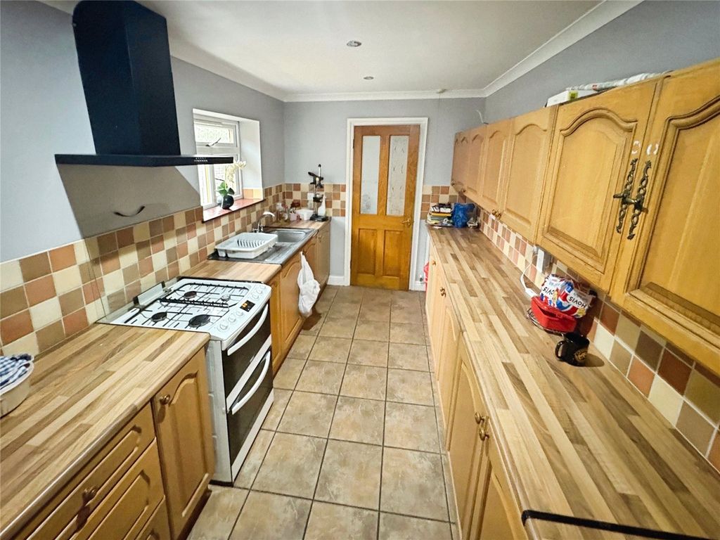 Property photo 2 of 13 Kitchen