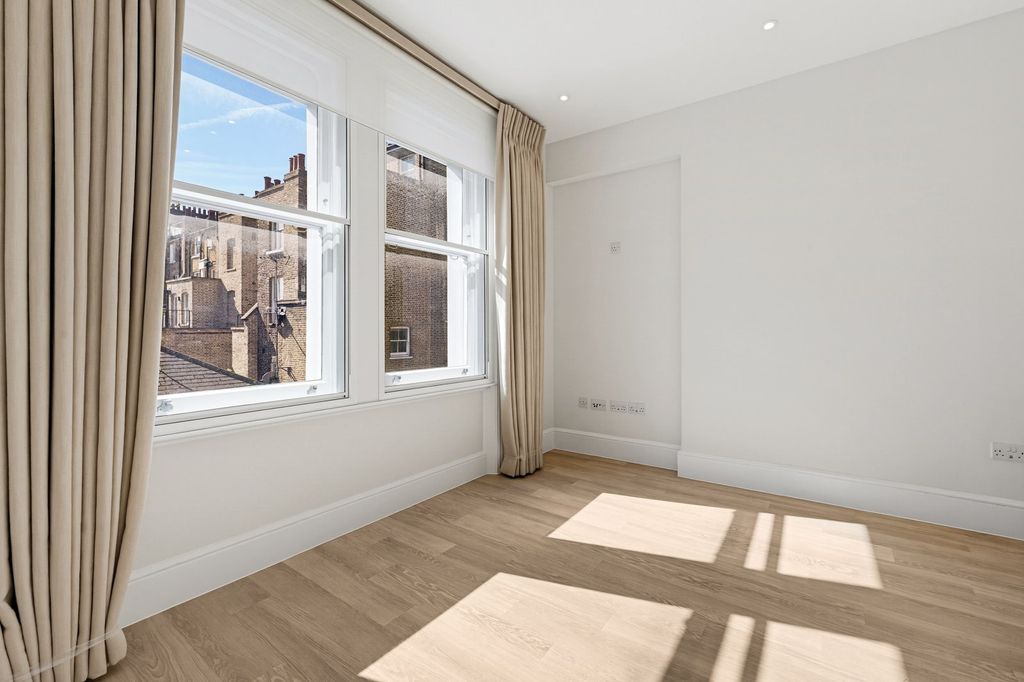 Property photo 3 of 13 Reception Room