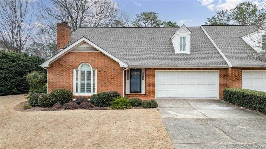 Property photo 1 of 31