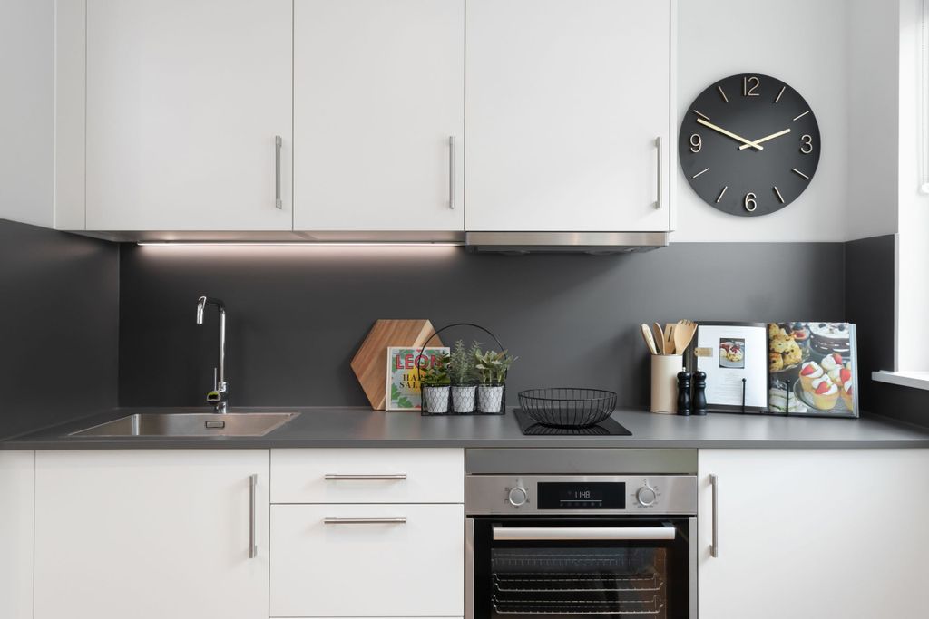 Property photo 1 of 13 Kitchen