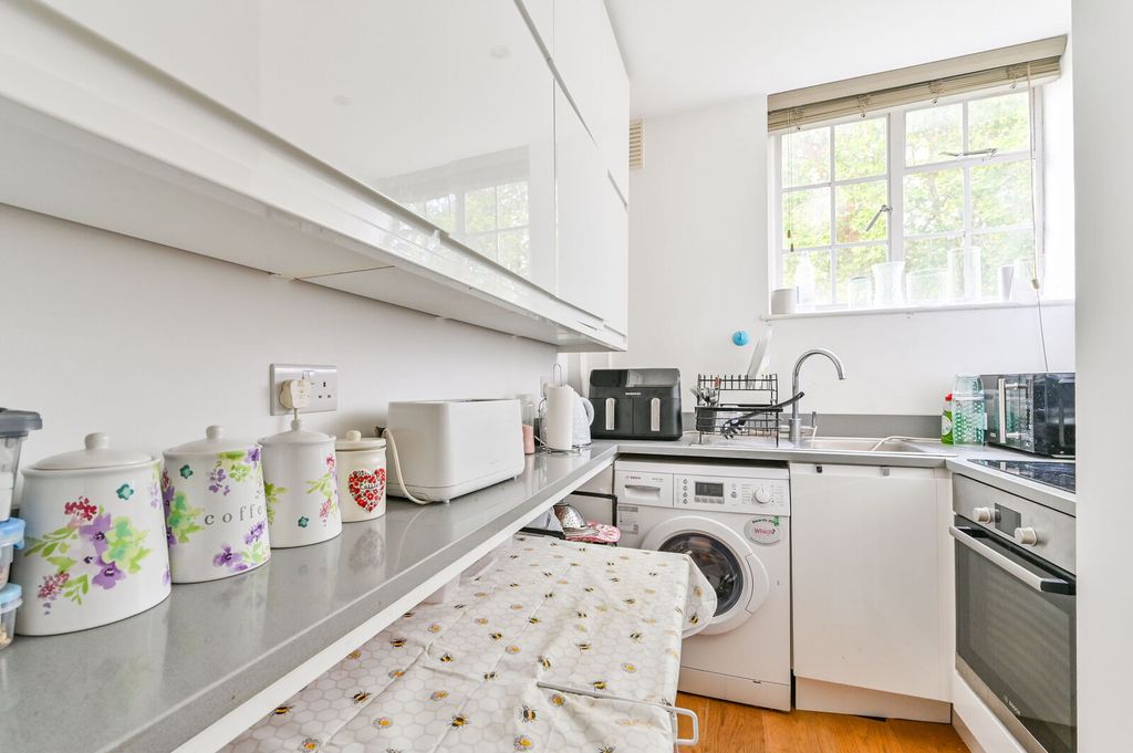 Property photo 3 of 7