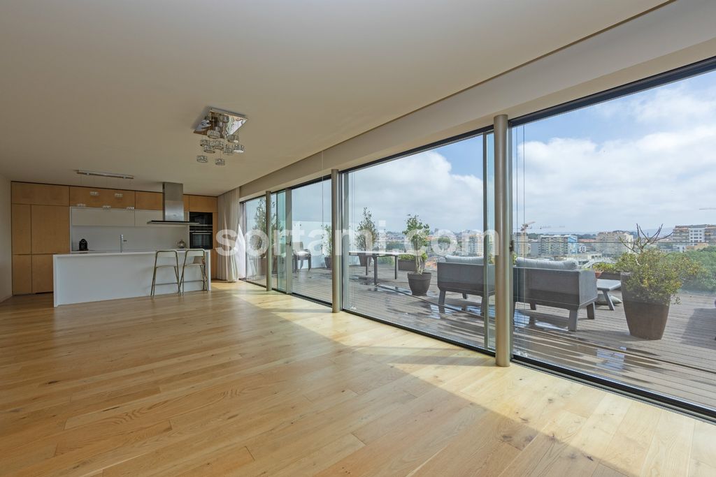 Property photo 2 of 70